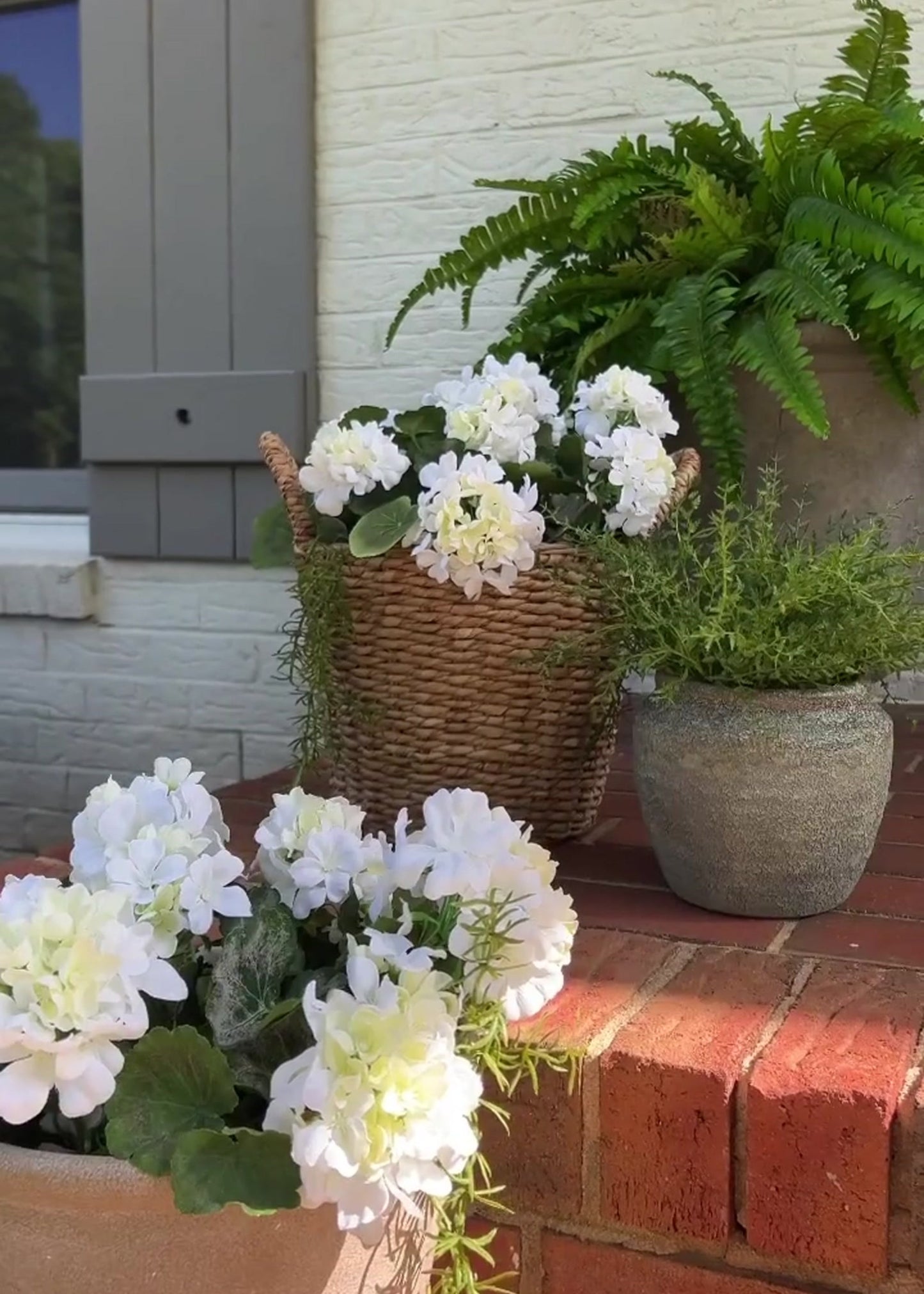 Outdoor Artificial Flowers | Water Resistant Outdoor Geranium Bush - 18"